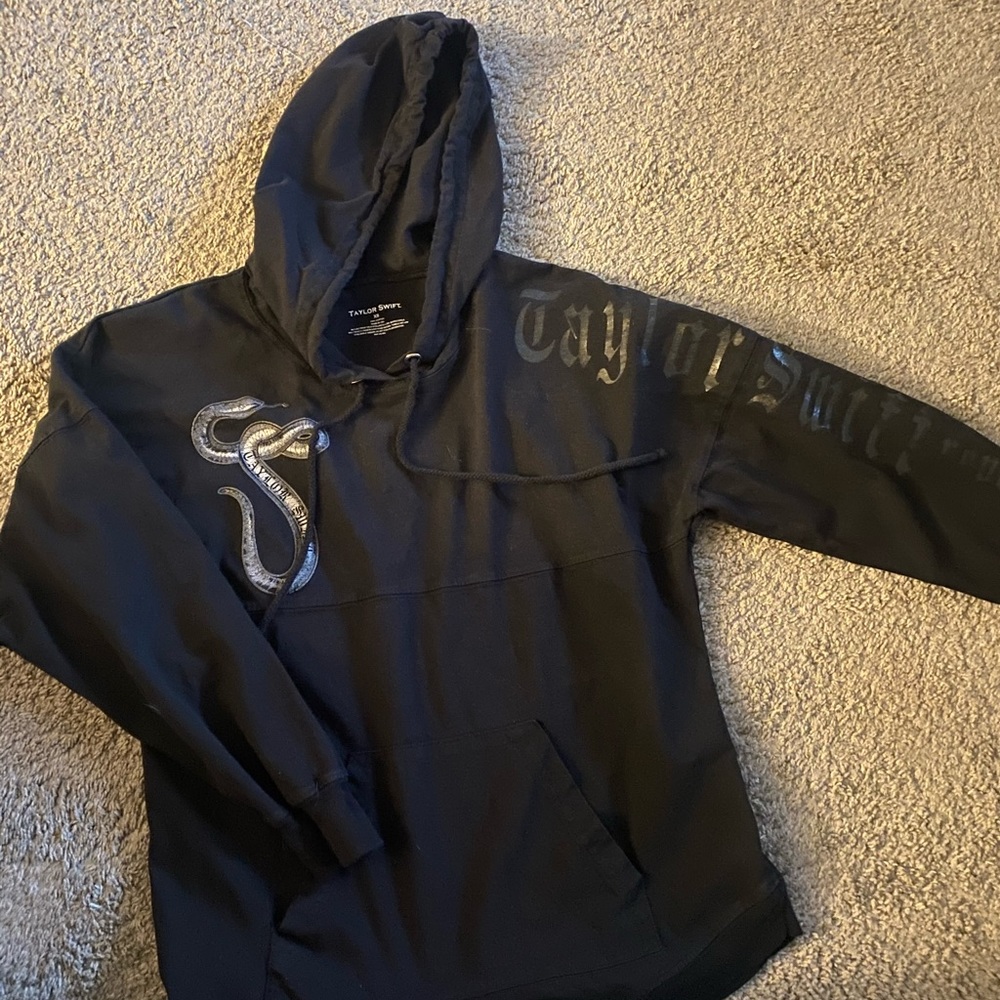 Taylor Swift reputation hoodie